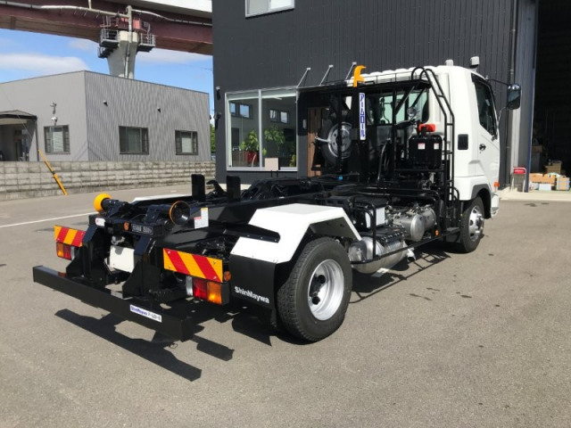 三菱ふそう ファイター 中型 コンテナ専用車 2KG-FK72F(105610) 4枚目