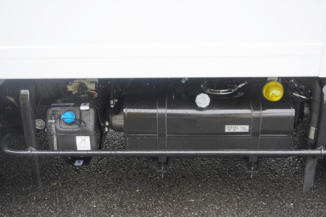 三菱ふそう キャンター 小型 冷蔵冷凍バン 2RG-FBAV0(108634) 27枚目