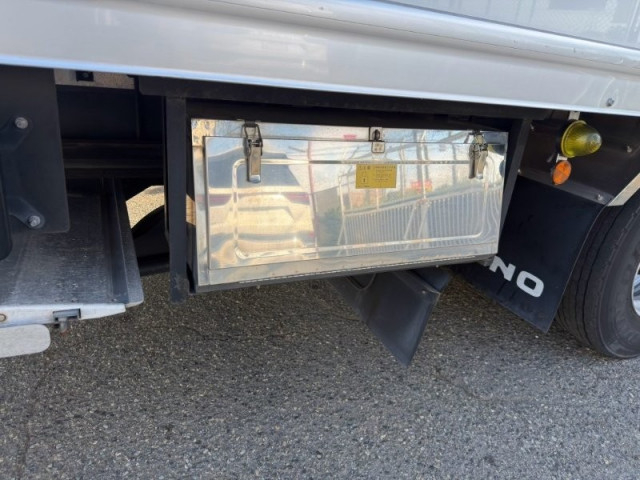日野 レンジャー 中型 冷蔵冷凍バン 2KG-FC2ABG(112736) 18枚目