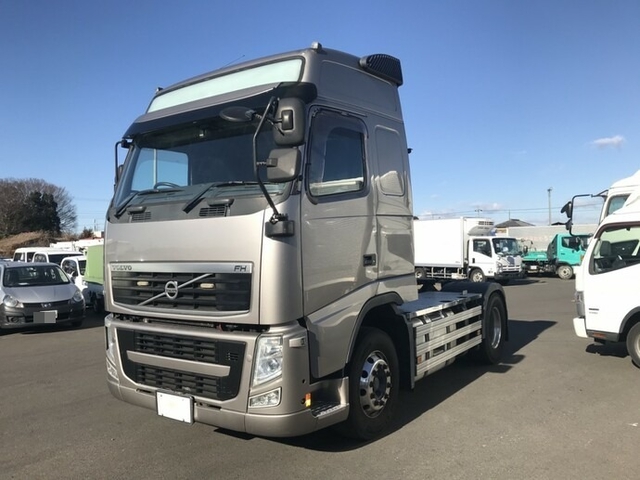 ボルボ その他・不明 大型 トラクタ QKG-H2TEA1(8851) 6枚目