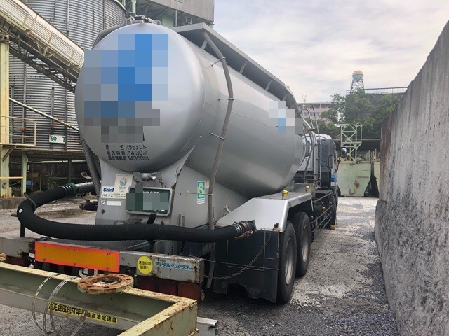 いすゞ ギガ 大型 特装車・その他 PJ-CYM51V6(3680) 9枚目