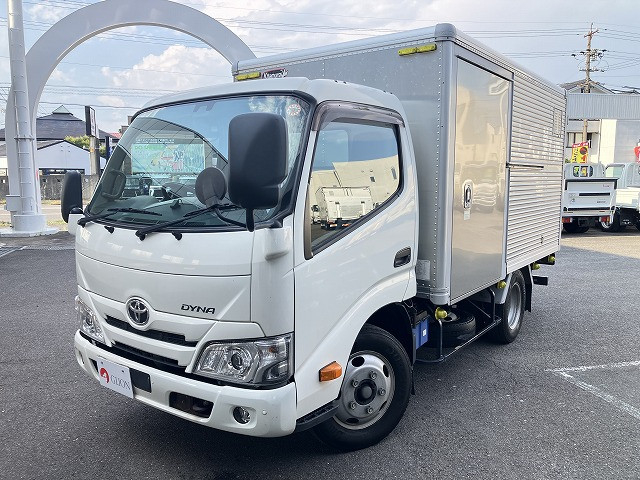 トヨタ ダイナ 小型 バン 2RG-XZU605(110251) 1枚目