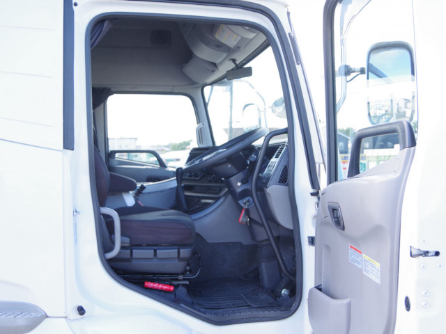 UDトラックス（日産） クオン 大型 トラクタ 2PG-GK5AAB(113273) 27枚目