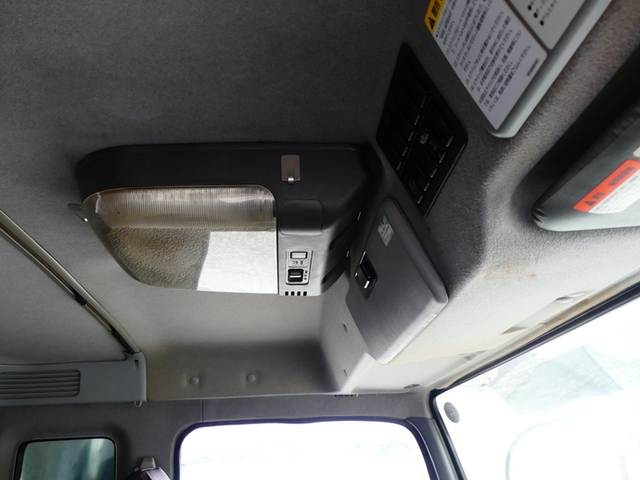 いすゞ ギガ 大型 コンテナ専用車 QKG-CYZ77AM(53468) 13枚目