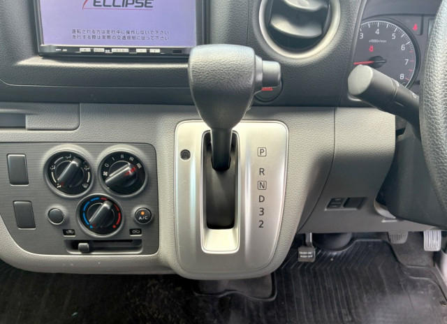 いすゞ コモ 小型 バン CBF-JVR2E26(111854) 18枚目