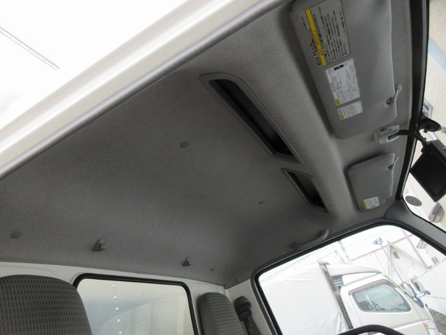 トヨタ トヨエース 小型 バン TKG-XZU605(6601) 29枚目