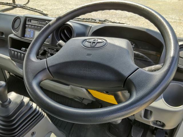 トヨタ ダイナ 小型 冷蔵冷凍バン TKG-XZU605(9385) 26枚目