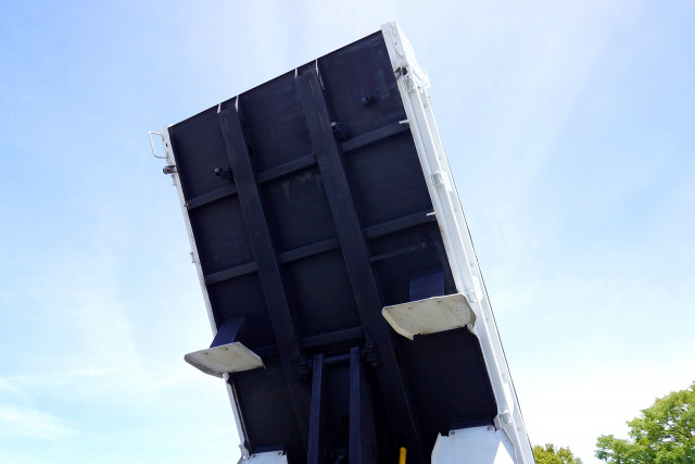 三菱ふそう 小型 土砂ダンプ TPG-FBA60(110221) 6枚目