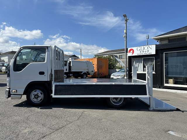 いすゞ エルフ 小型 平ボディ TRG-NJR85A(110141) 11枚目