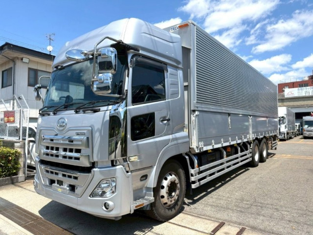 UDトラックス（日産） クオン 大型 ウィング 2PG-CD5CA(105955) 1枚目