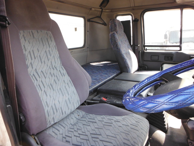 UDトラックス（日産） ビッグサム 大型 ミキサー車 KC-CW53AHH(1457) 21枚目