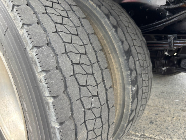 いすゞ フォワード 中型 平ボディ PDG-FRR34S2(109947) 27枚目