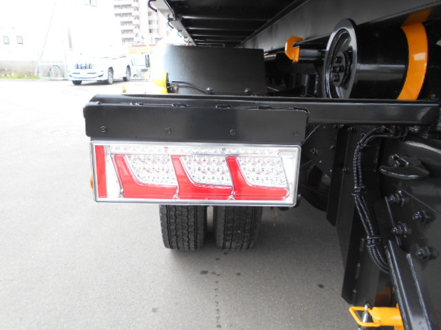三菱ふそう スーパーグレート 大型 コンテナ専用車 2PG-FV70HY(3854) 15枚目