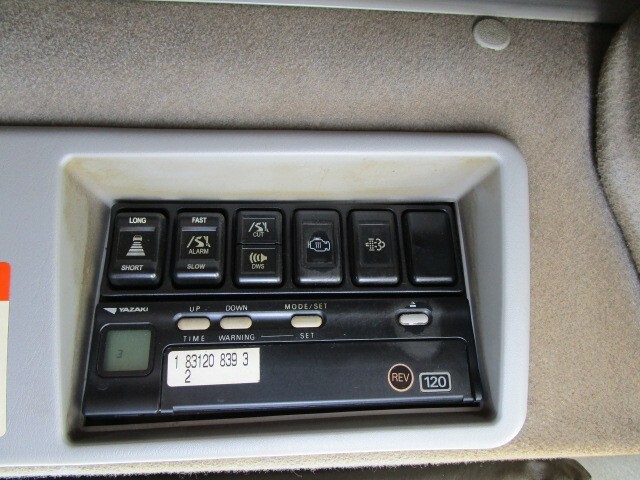 いすゞ ギガ 大型 トラクタ QKG-EXD52AE(6802) 8枚目