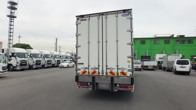 いすゞ ギガ 大型 冷蔵冷凍バン QPG-CYJ77B(34854) 20枚目
