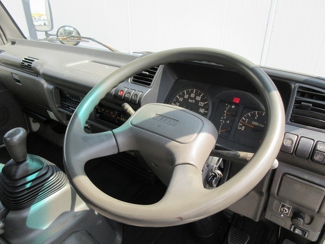 日産自動車 アトラス 小型 バン KC-APR71GV(3531) 24枚目