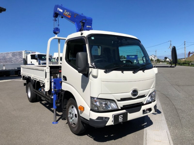 日野 デュトロ 小型 平ボディ（クレーン付） 2WG-XZU656M(112793) 2枚目