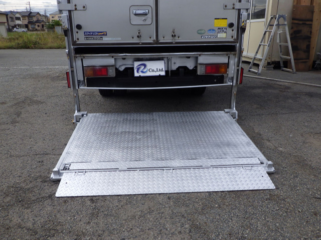 トヨタ トヨエース 小型 バン TKG-XZU605(111761) 25枚目