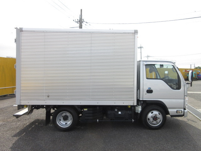 いすゞ エルフ 小型 バン TRG-NHS85AN(109769) 6枚目