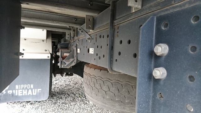 いすゞ エルフ 小型 冷蔵冷凍バン BDG-NPR85AN(2136) 12枚目