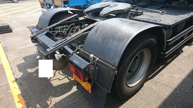 いすゞ ギガ 大型 トラクタ PJ-EXD52D6(1914) 6枚目