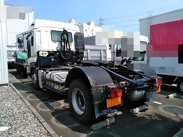 いすゞ ギガ 大型 トラクタ PKG-EXD52G8(3523) 4枚目