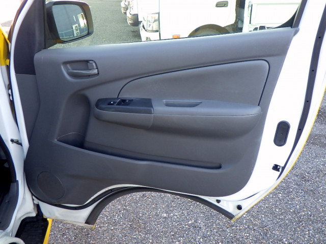 日産自動車 キャラバン 小型 バス CBA-KS2E26(113971) 41枚目
