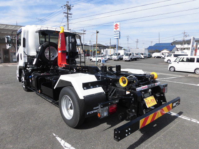 いすゞ フォワード 中型 コンテナ専用車 2RG-FRR90S4(113381) 4枚目