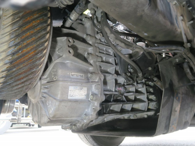 UDトラックス（日産） クオン 大型 土砂ダンプ QPG-CD5ZL(110741) 38枚目