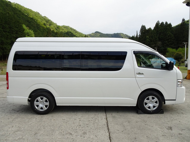 トヨタ 小型 バス 3DF-GDH223B(104699) 11枚目