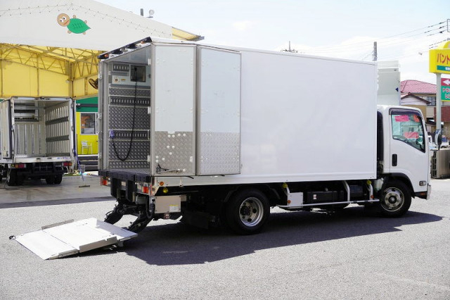 いすゞ エルフ 小型 冷蔵冷凍バン 2PG-NPR88AN(106622) 9枚目