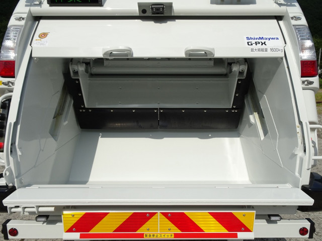 三菱ふそう ファイター 中型 塵芥車（プレス式） 2KG-FK62F(113000) 11枚目