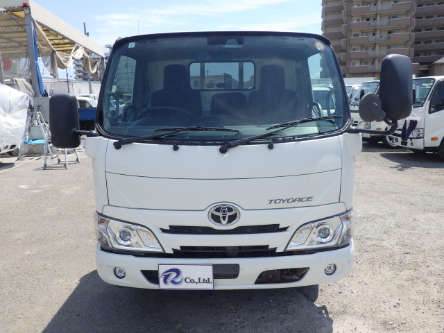 トヨタ トヨエース 小型 平ボディ 2RG-XZC605(110675) 4枚目
