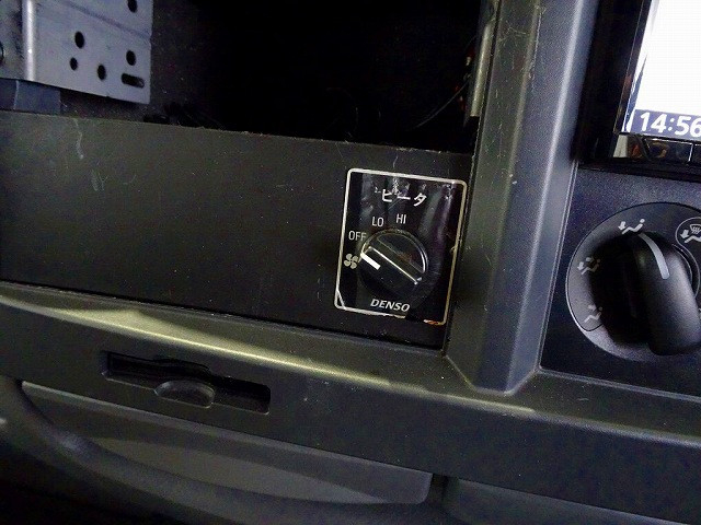 いすゞ エルフ 小型 Wキャブ TRG-NHS85A(109055) 11枚目