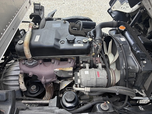 いすゞ エルフ 小型 バン KR-NHR69N(112071) 26枚目