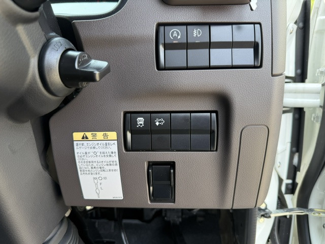 三菱ふそう キャンター 小型 Wキャブ 2RG-FBA20(108367) 34枚目