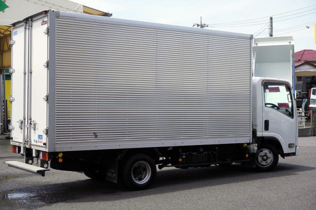 いすゞ エルフ 小型 バン TRG-NLR85AN(109688) 8枚目