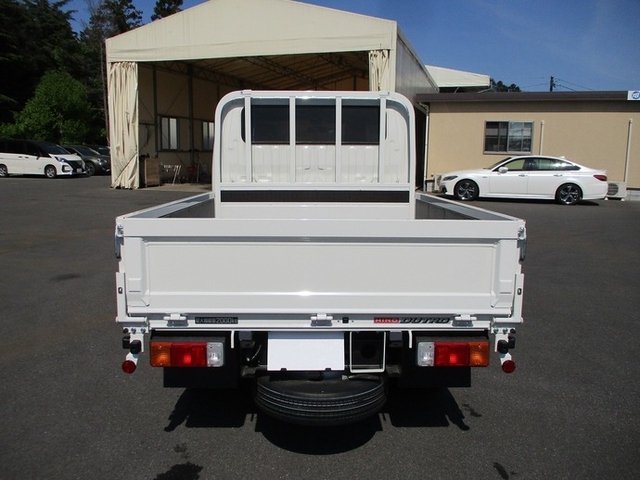 日野 デュトロ 小型 Wキャブ 2RG-XZU605M(9554) 5枚目