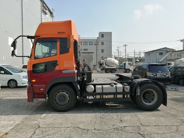 UDトラックス（日産） クオン 大型 トラクタ LKG-GK5XAB(4139) 11枚目
