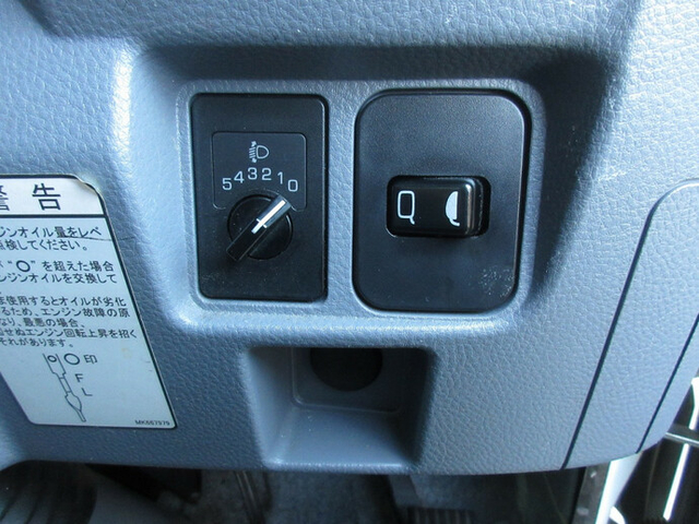 三菱ふそう キャンター 小型 バン TKG-FEA50(7992) 35枚目
