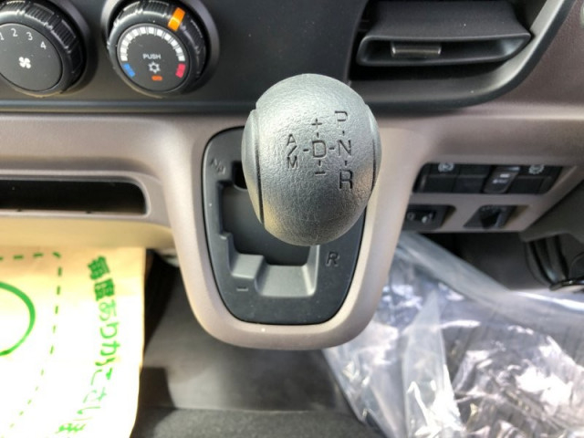 三菱ふそう キャンター 小型 冷蔵冷凍バン 2RG-FBAV0(105544) 13枚目