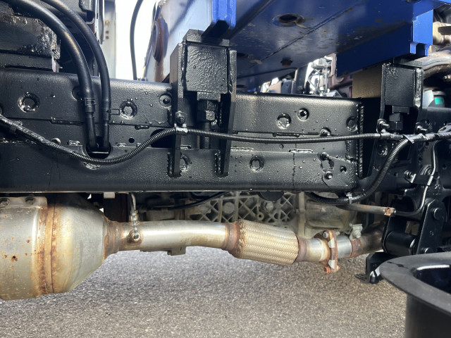 トヨタ ダイナ 小型 平ボディ（クレーン付） TKG-XZU712(105504) 38枚目
