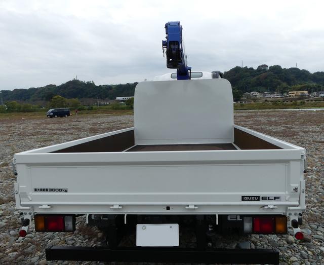 いすゞ エルフ 小型 平ボディ（クレーン付） TPG-NPR85AN(57796) 56枚目