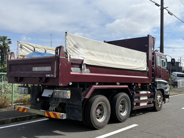 いすゞ ギガ 大型 土砂ダンプ QKG-CXZ77AT(112223) 3枚目