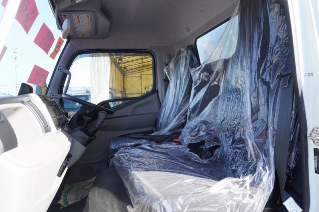 三菱ふそう キャンター 小型 バン 2RG-FEAV0(108633) 36枚目