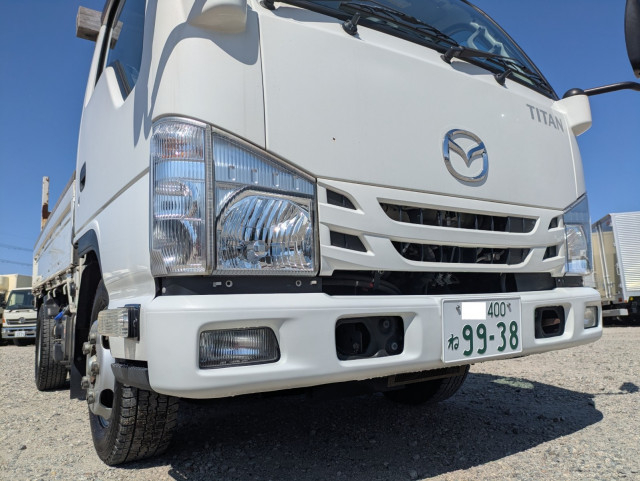 マツダ タイタン 小型 平ボディ 2RG-LHR88A(105694) 3枚目