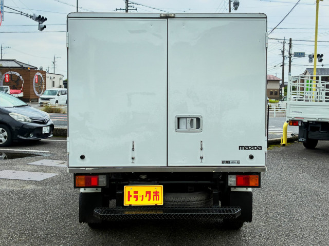マツダ ボンゴ 小型 冷蔵冷凍バン DBF-SLP2T(111459) 6枚目