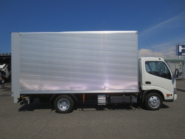 トヨタ トヨエース 小型 バン 2RG-XZU655(105385) 8枚目