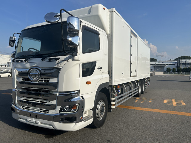 日野 プロフィア 大型 冷蔵冷凍バン 2DG-FR1AHJ(110878) 1枚目
