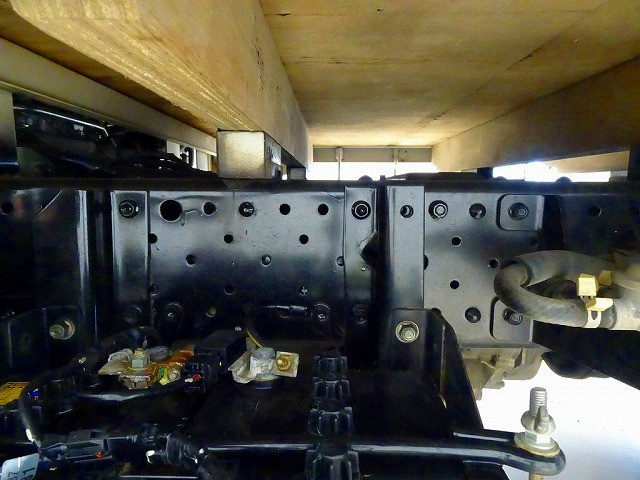 いすゞ エルフ 小型 平ボディ 2RG-NKS88A(109699) 30枚目